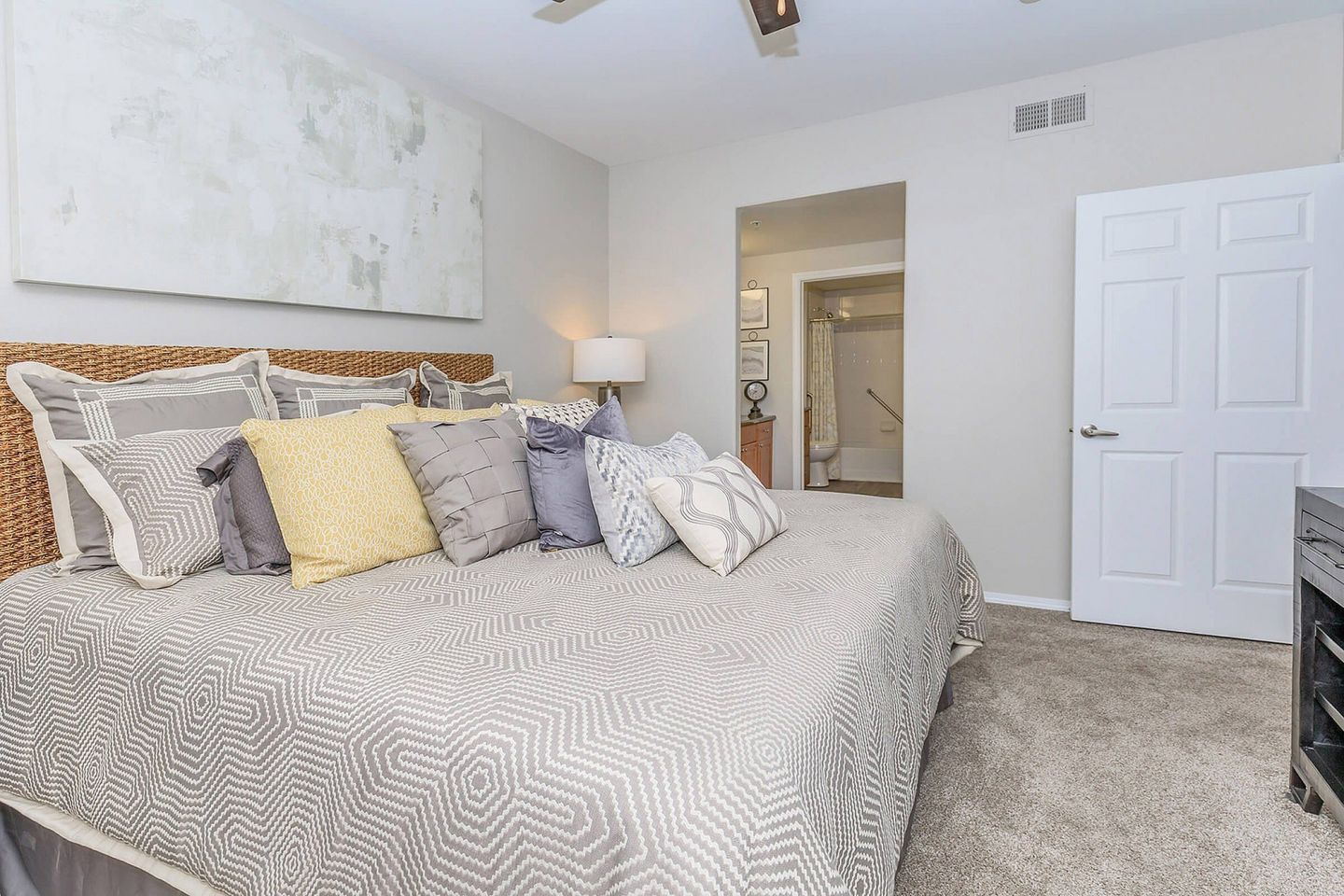 Creekside At Palmer Park Apartments Image 34
