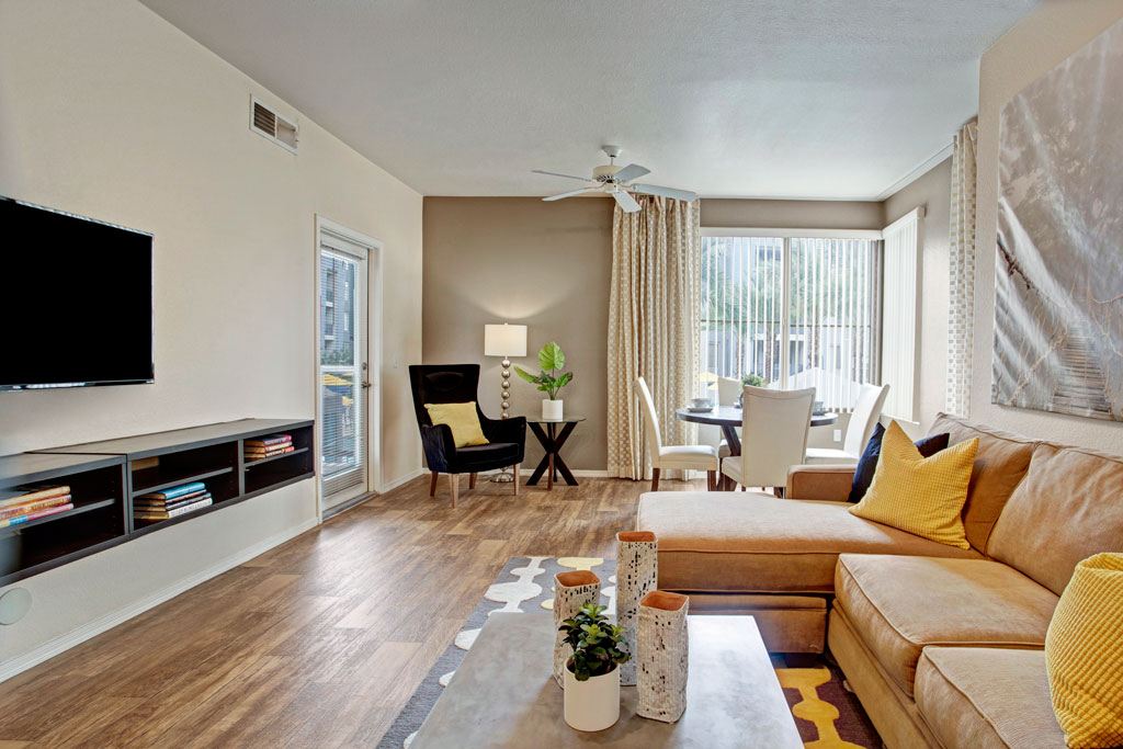 Rio Paradiso Apartment Homes Image 1