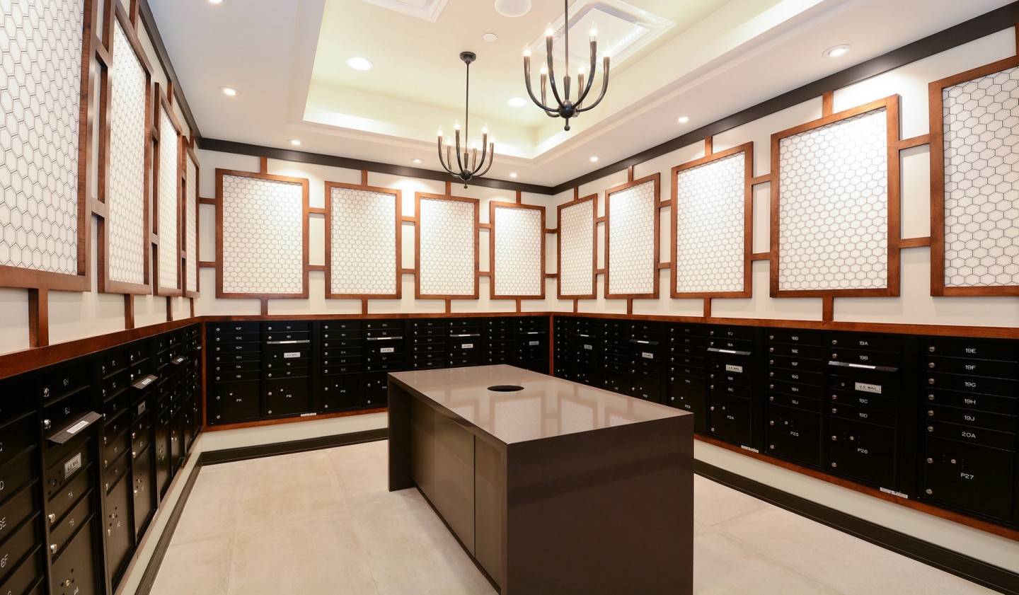 Hyde Park Tower Apartments Image 15
