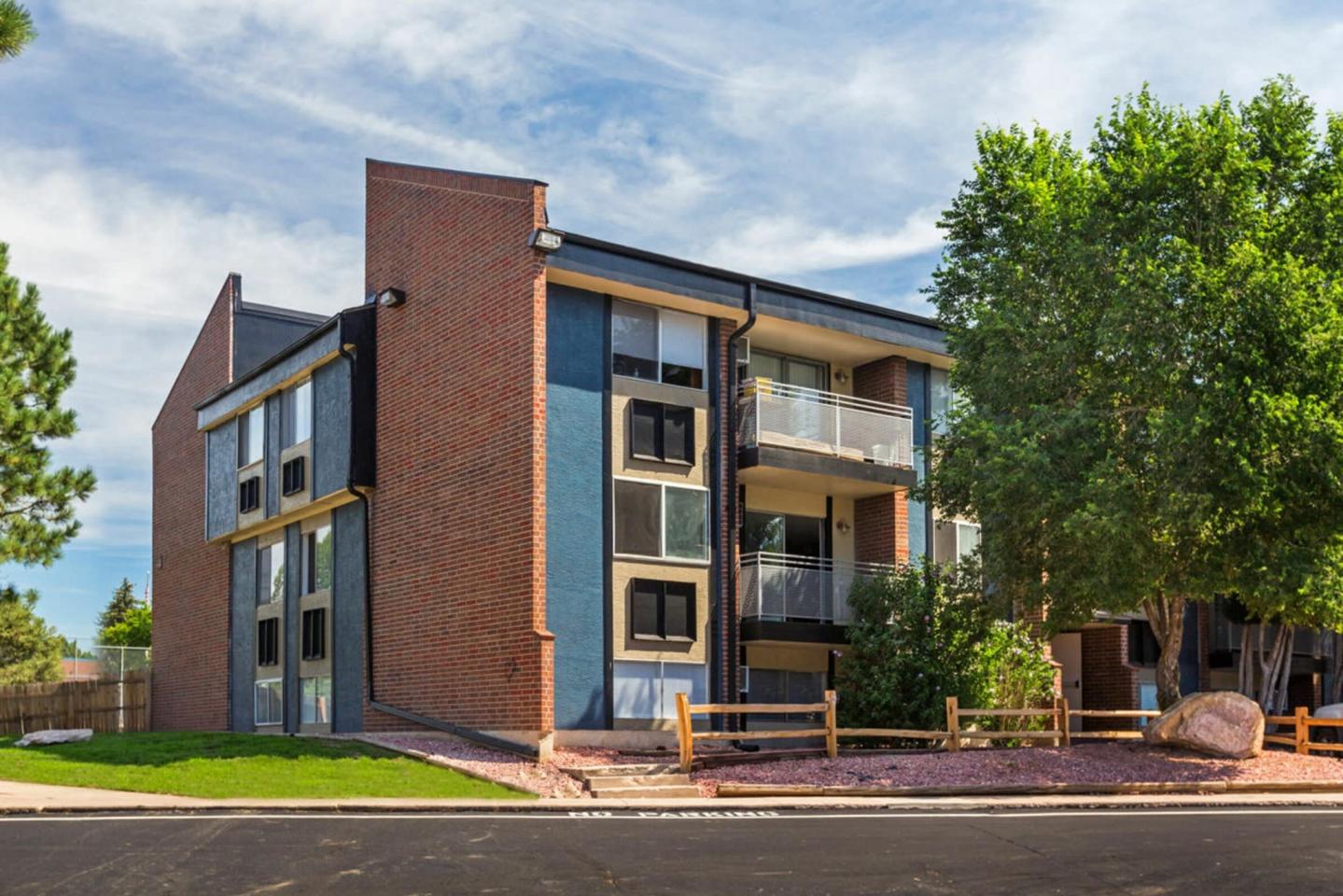 Aviator Apartments Image 16