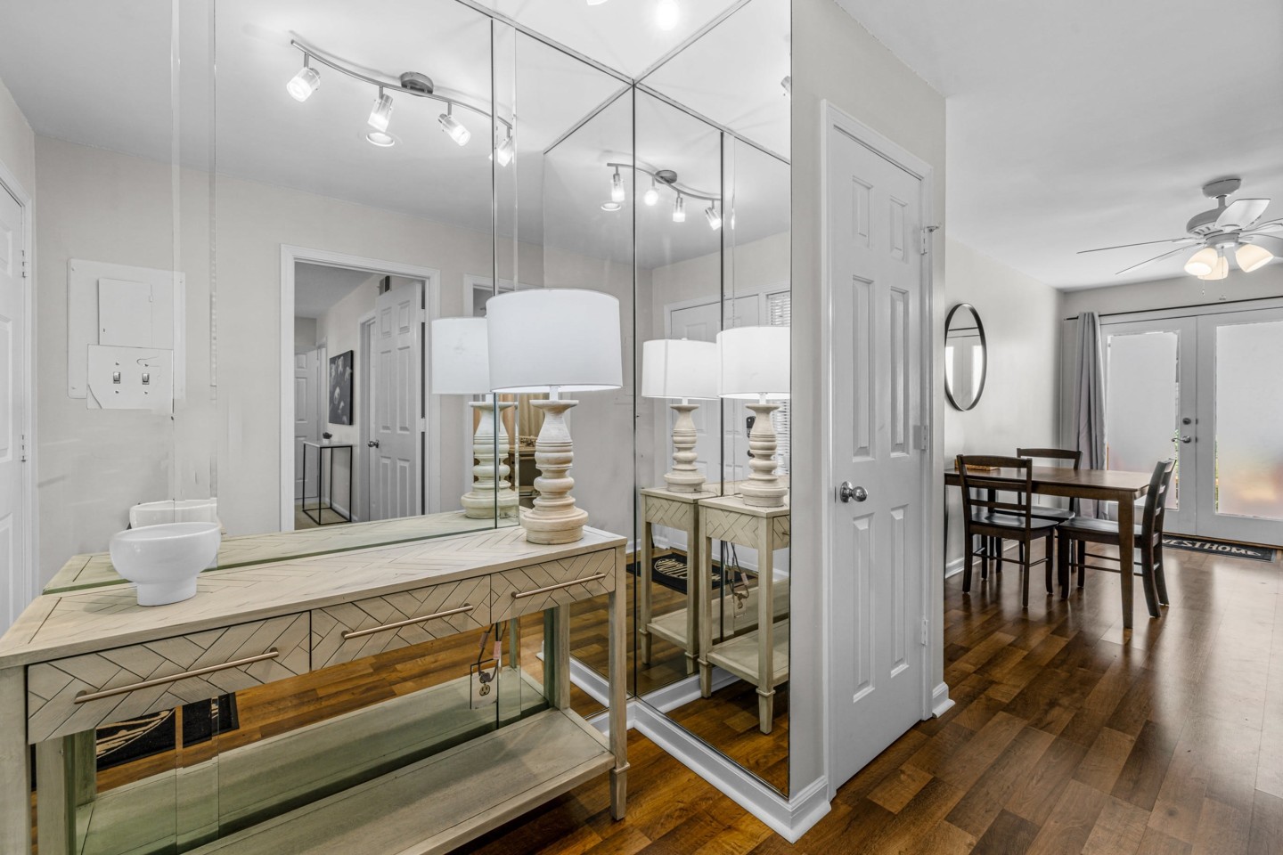 887 Juniper St Image 25