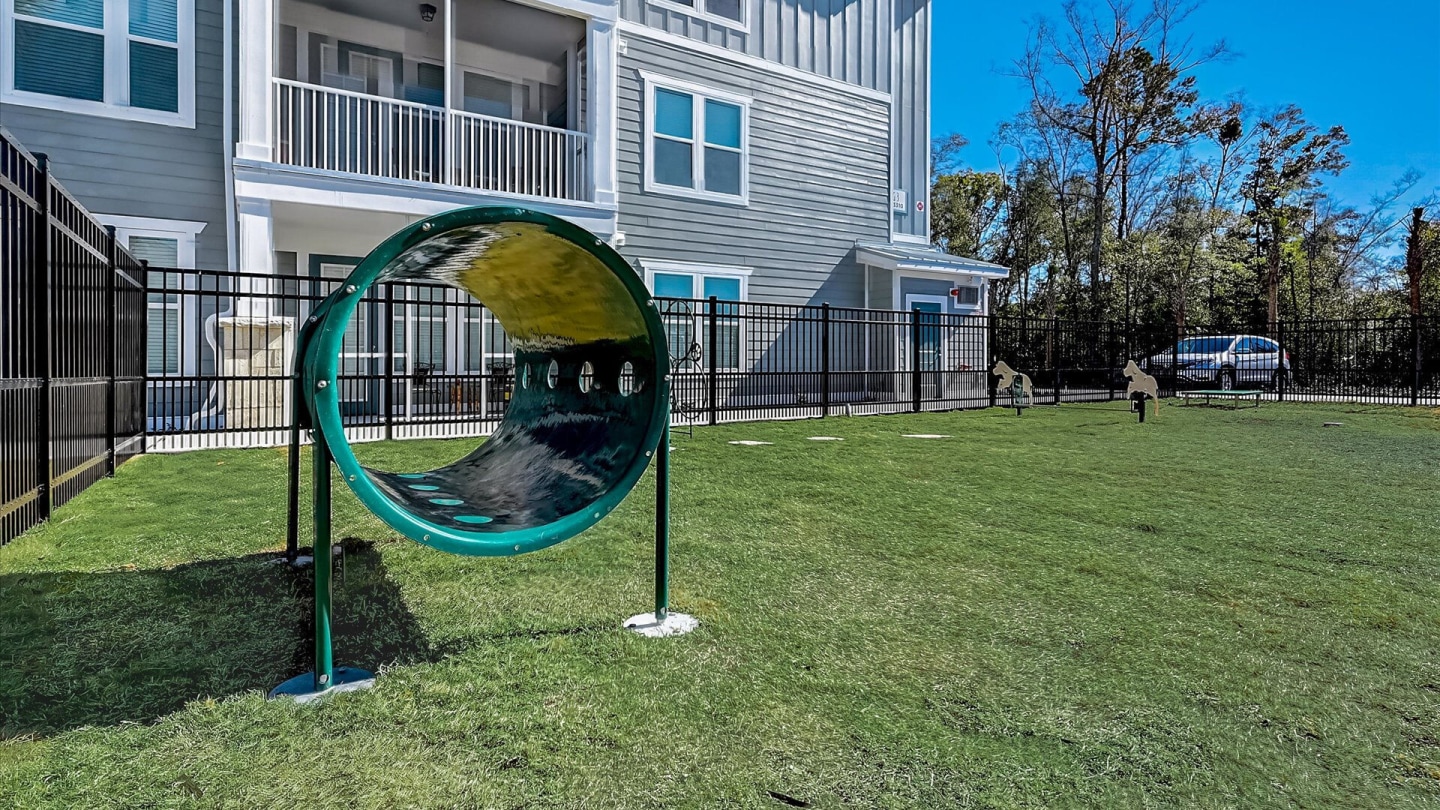 Springs at Daniels Parkway Image 10