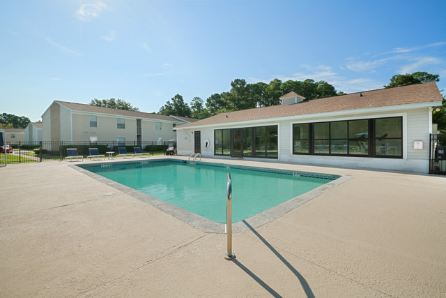 The Retreat at Hidden Bay Apartment Homes Image 2