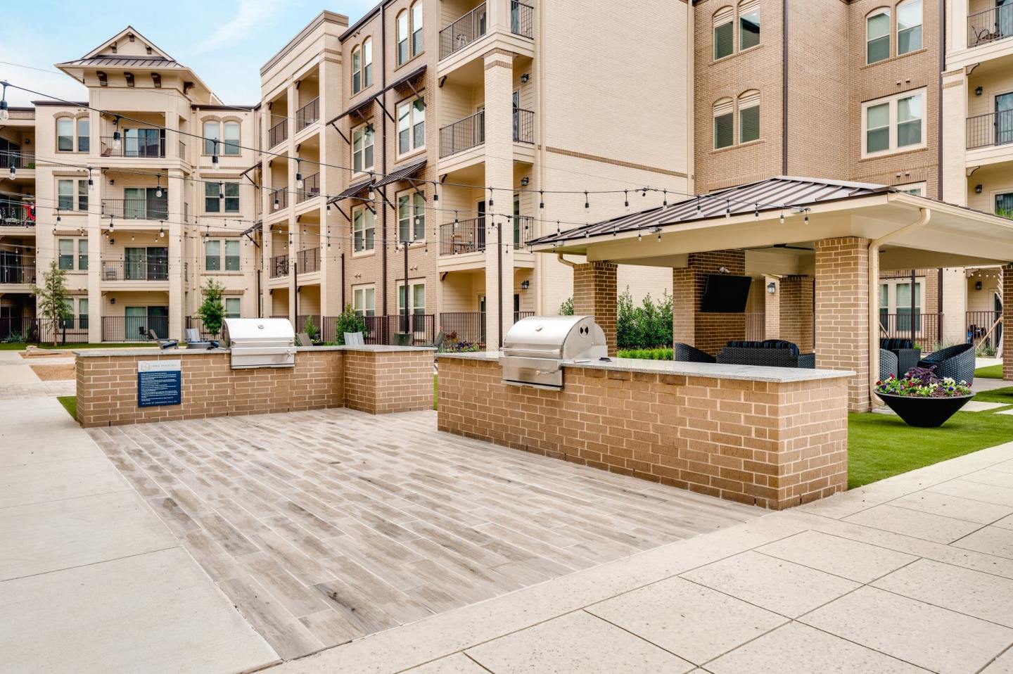 Newman Place Image 12