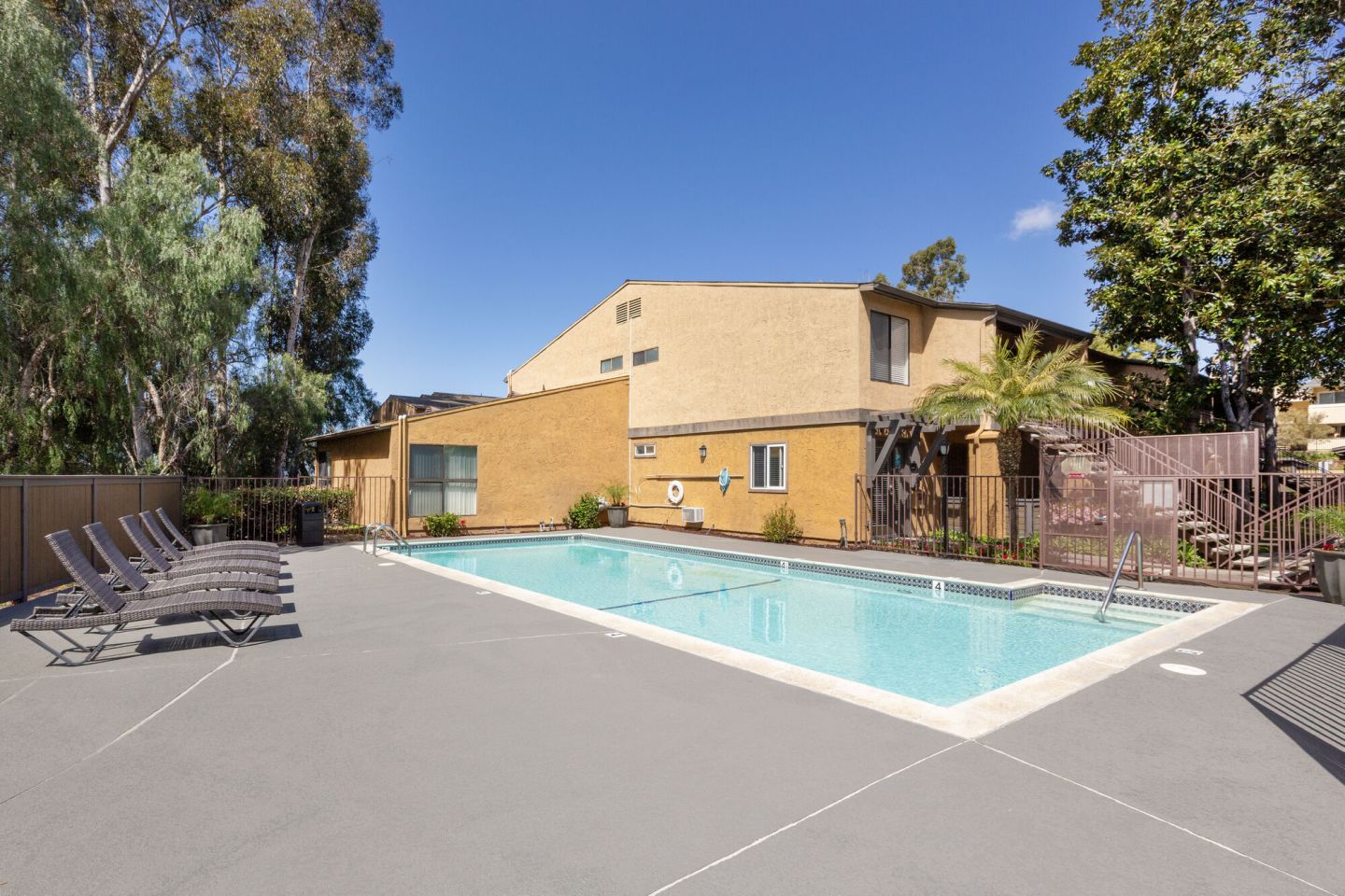 Elan Scripps Terrace Image 9