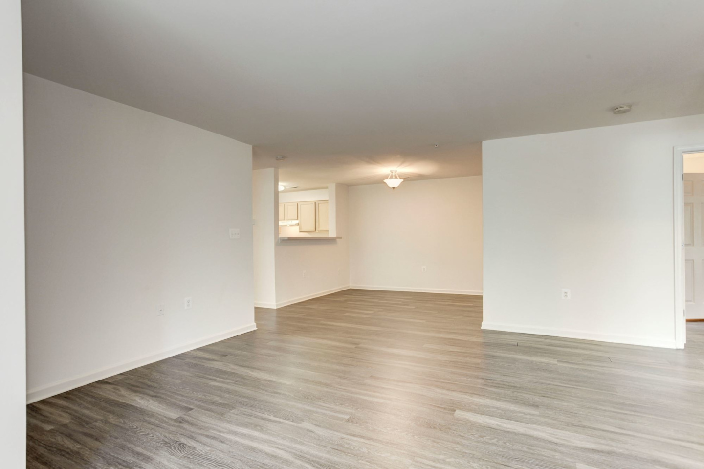 County Center Crossing- Affordable Housing Image 2