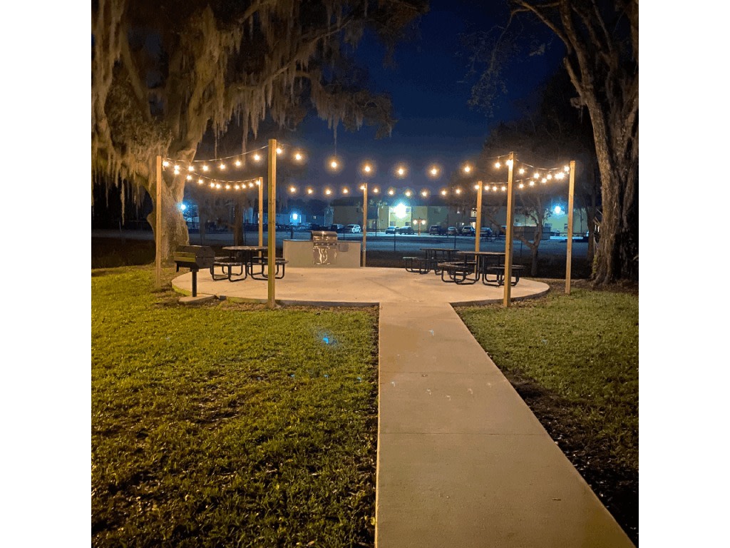 Waters Edge Image 29