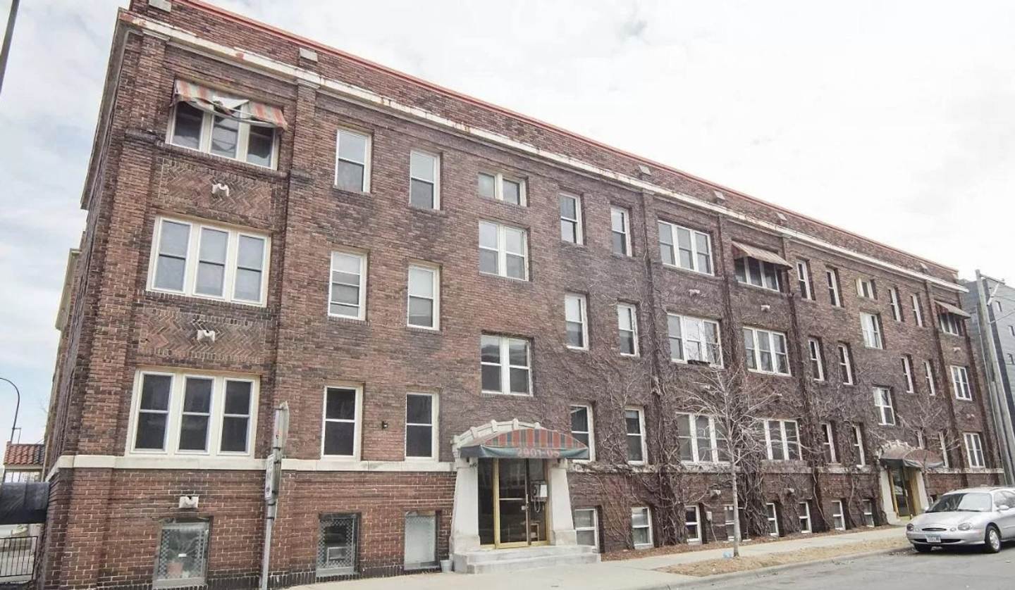 2901 James Avenue South Image 10
