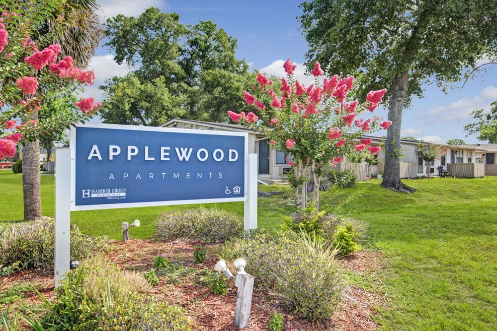 Applewood Apartments Image 24