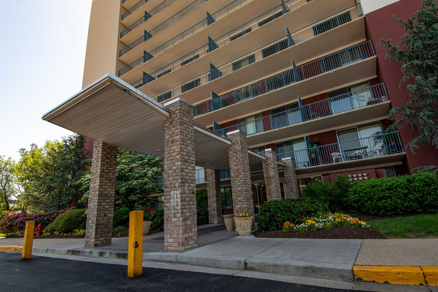 Steward Tower Apartments Image 12