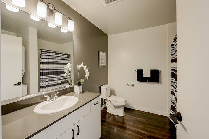 624 Yale Image 55
