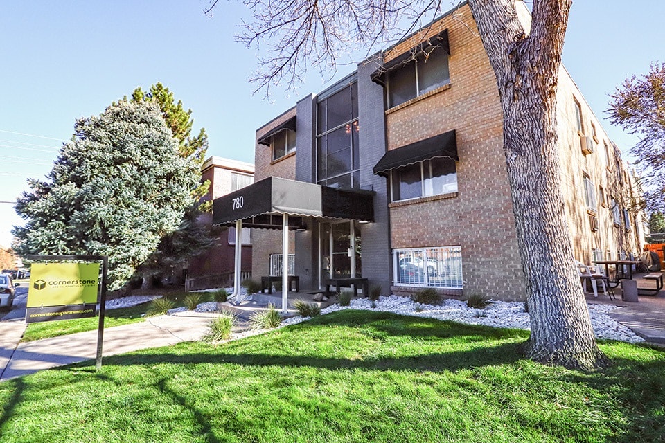 780 Dexter Image 10