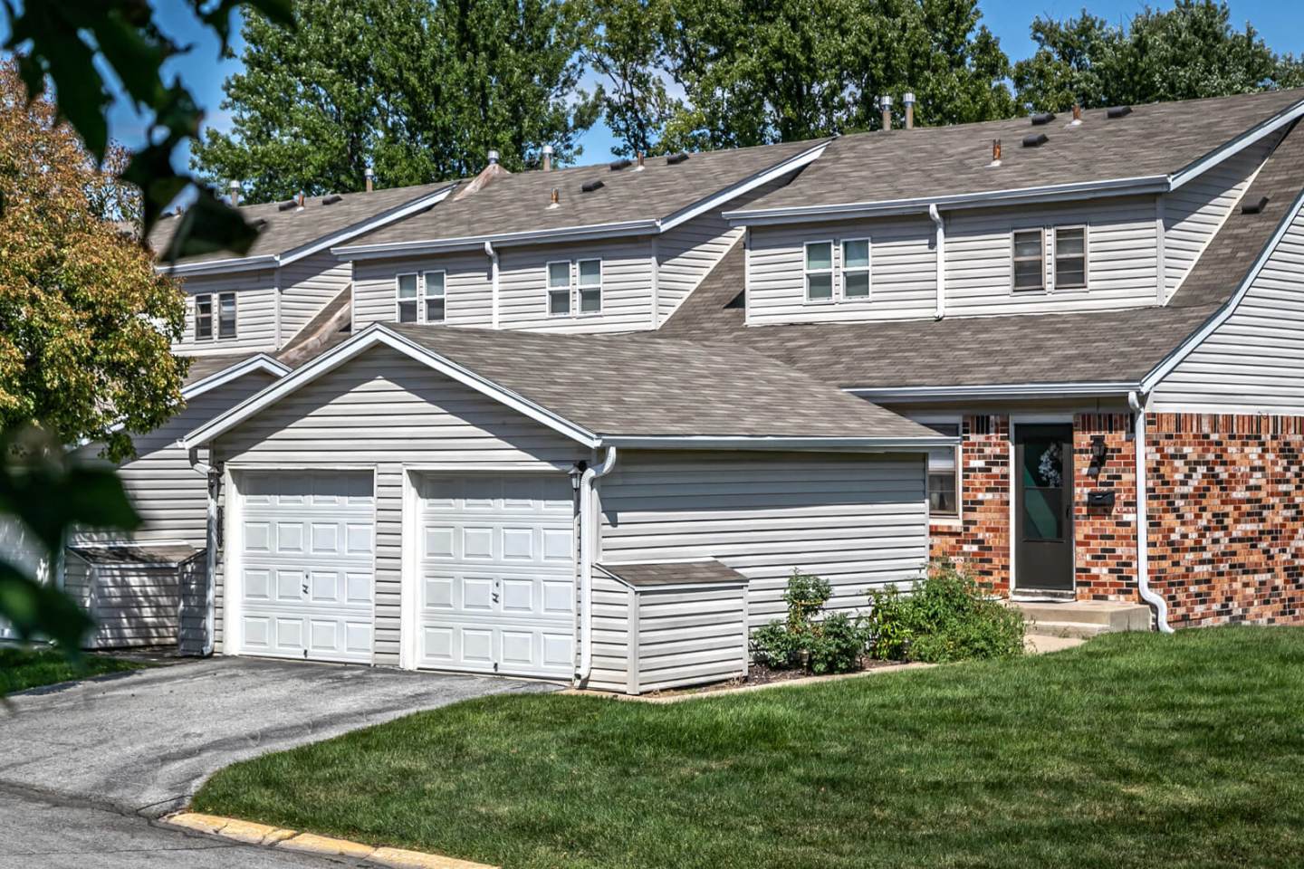 Terrace Garden Townhomes Image 3