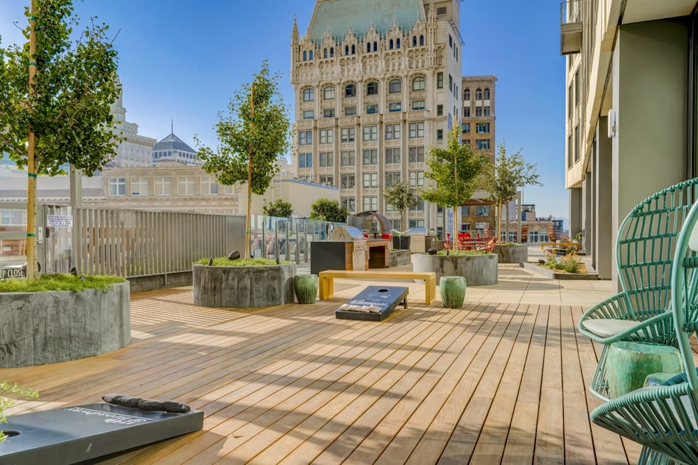 17th & Broadway Image 60