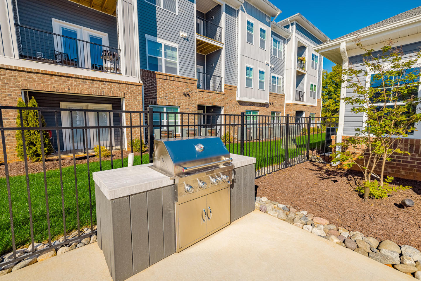 Grand Oaks Apartments Image 39