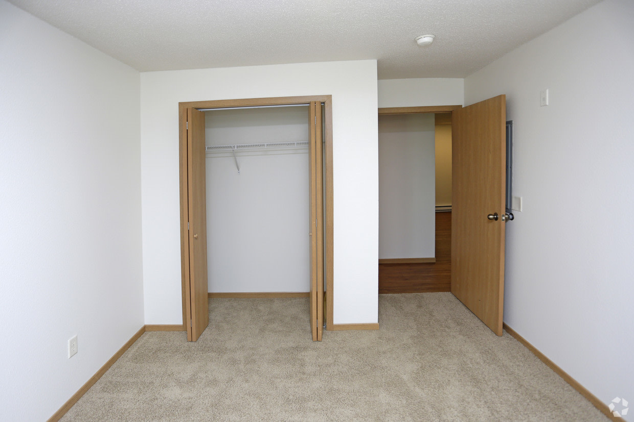Campus Place 7 & 8 Image 13