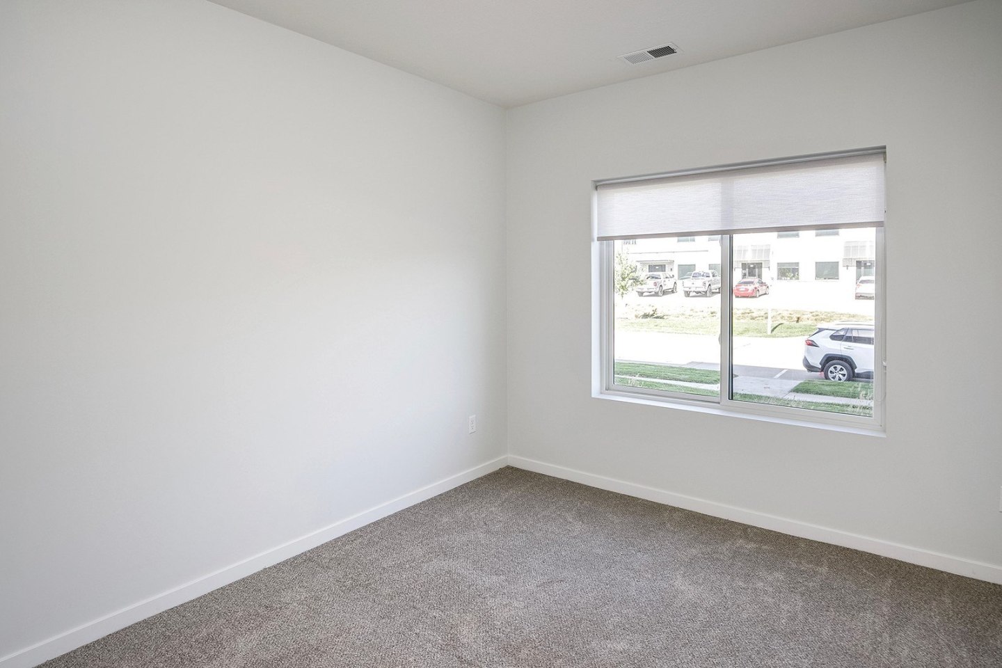 148th Place Apartments Image 15