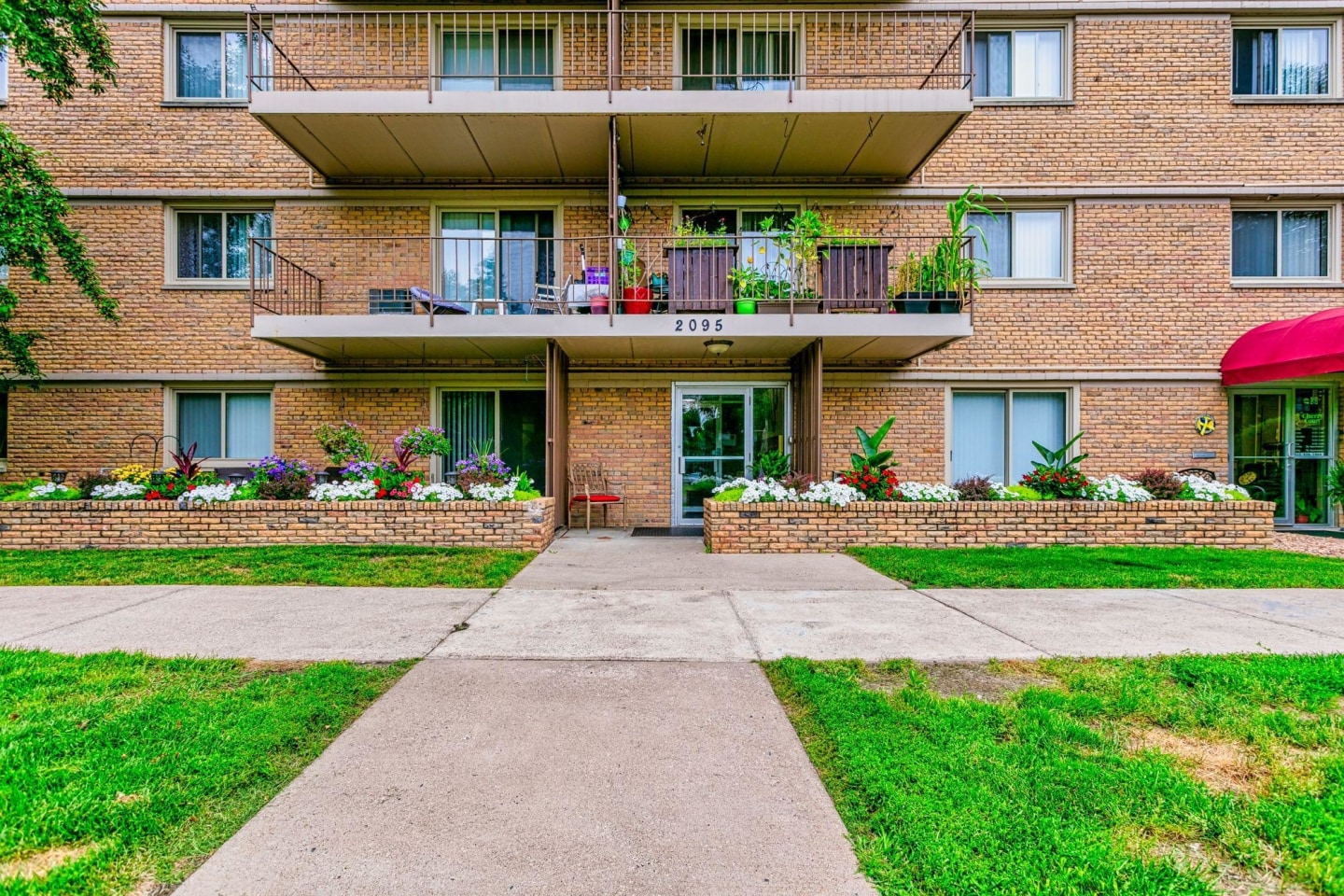Cherry Court Image 9