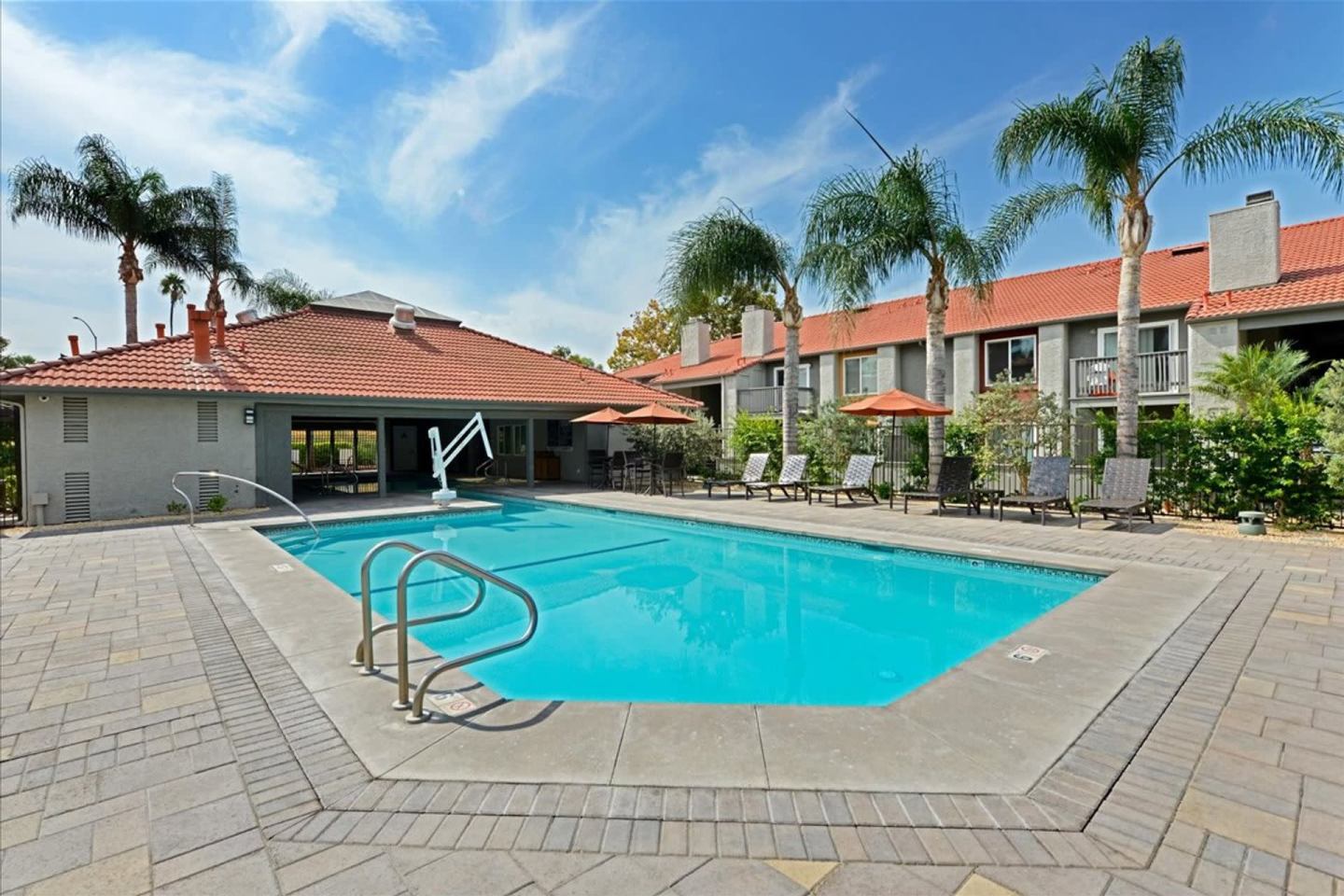 Corona Pointe Resort Image 78