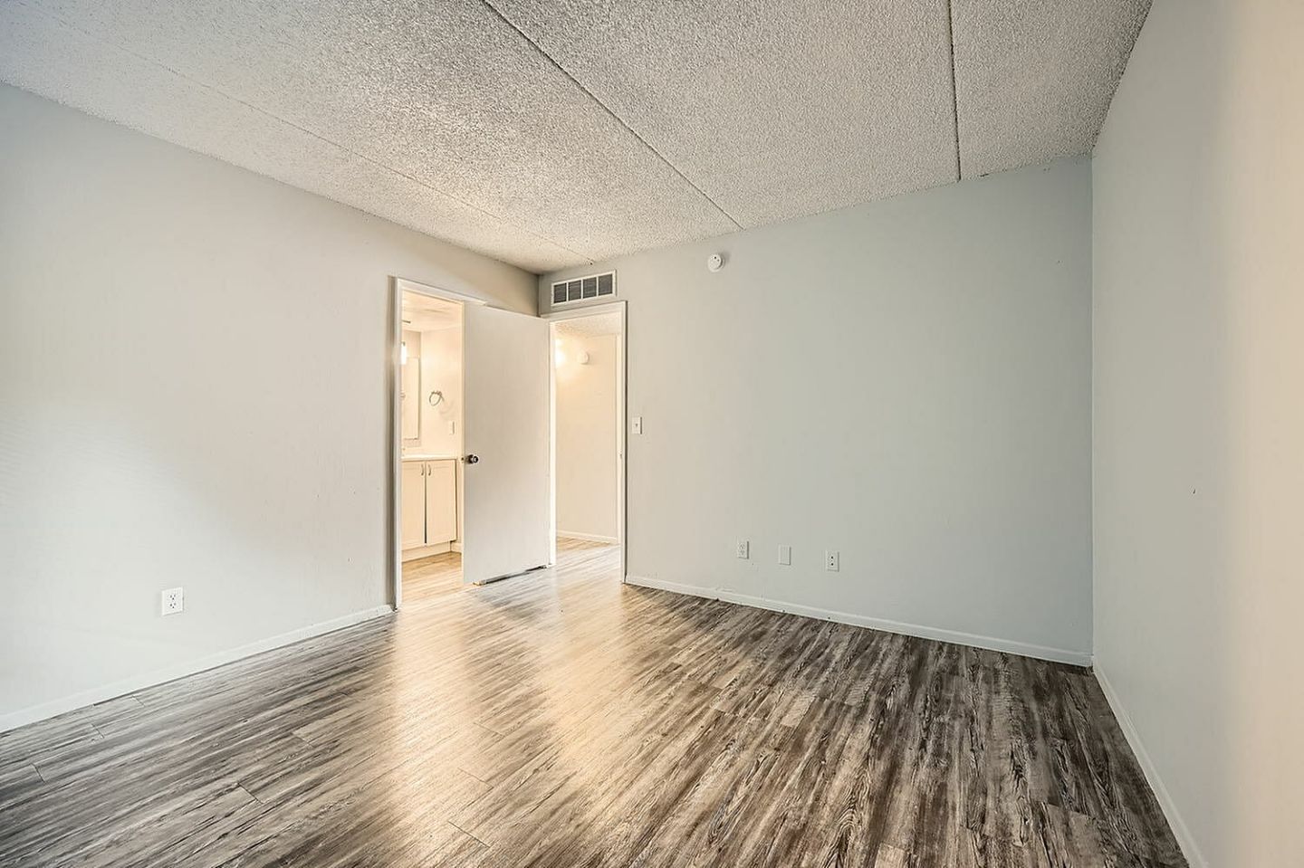 Midtown on 1st Image 18