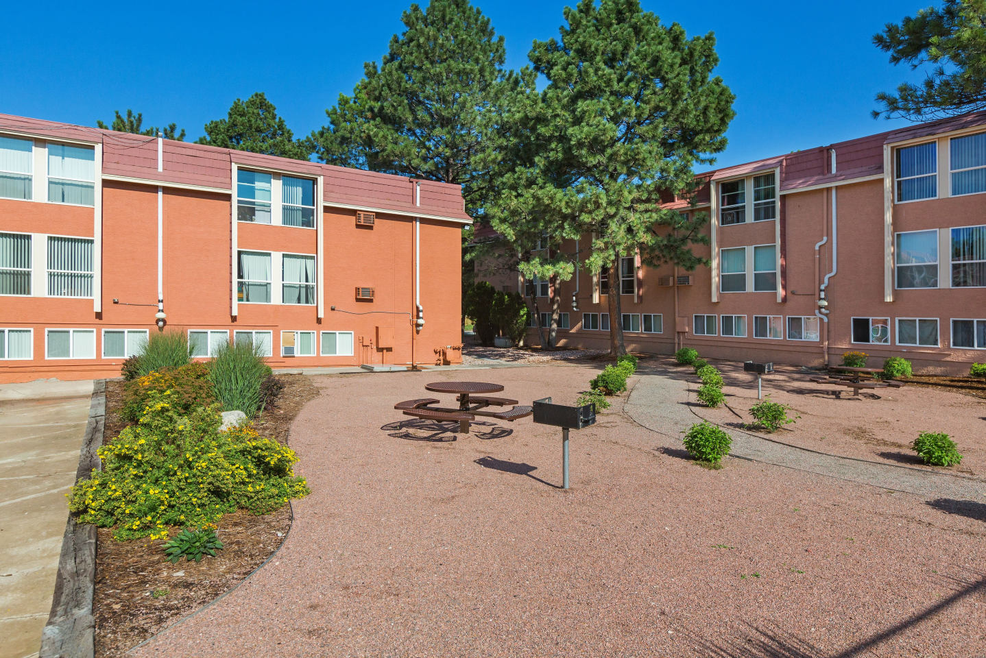 Wind River Place Apartments Image 4