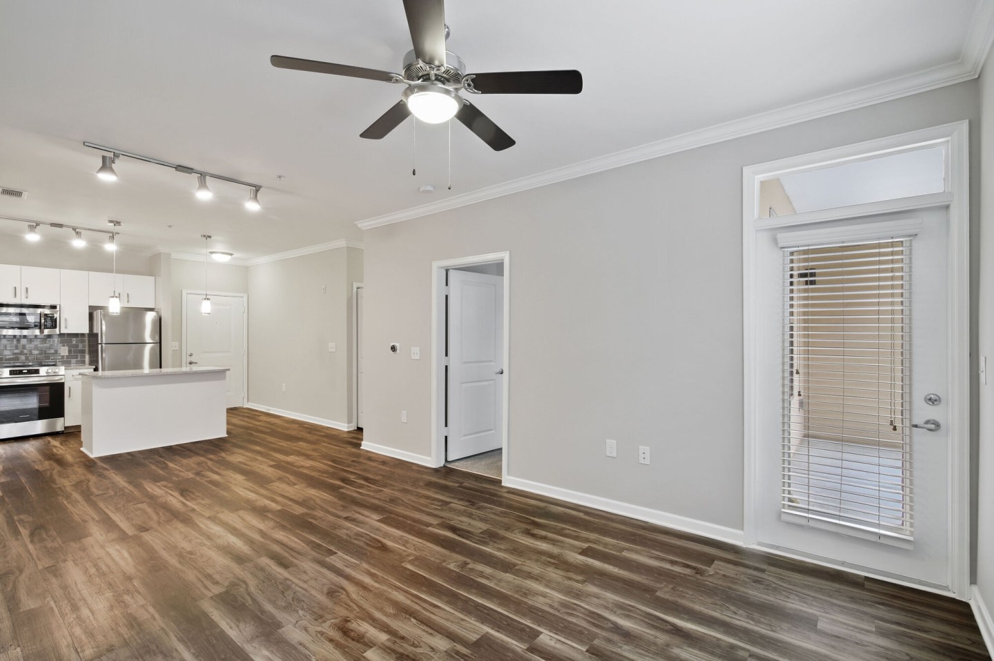 1105 Town Brookhaven Image 15
