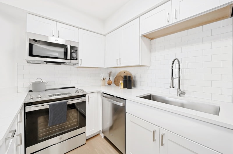 Brook Valley Apartments Image 1