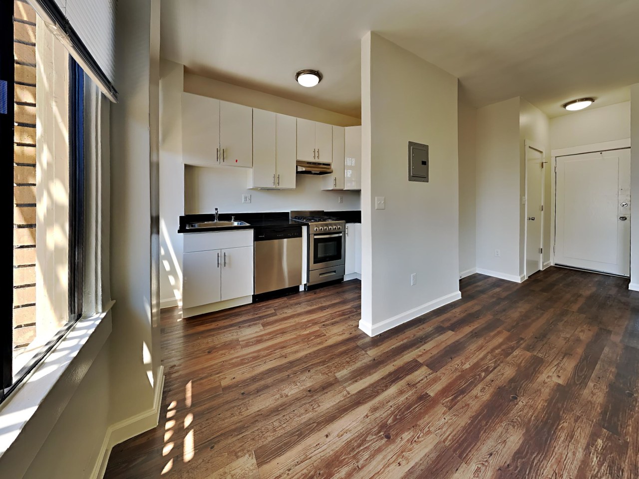 618 Bush St. Image 7