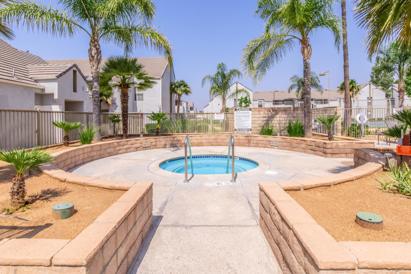 Palm Court Apartment Homes Image 3