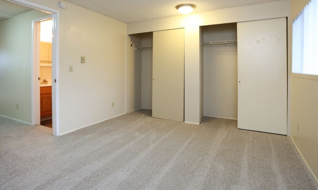 The Courtyard Apartment Homes Image 16