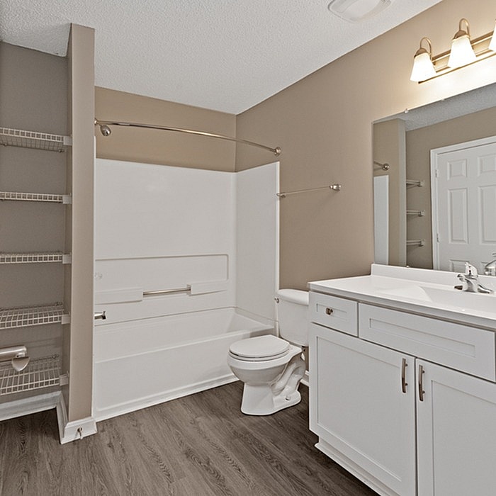 Swathmore Court Apartment Homes Image 4
