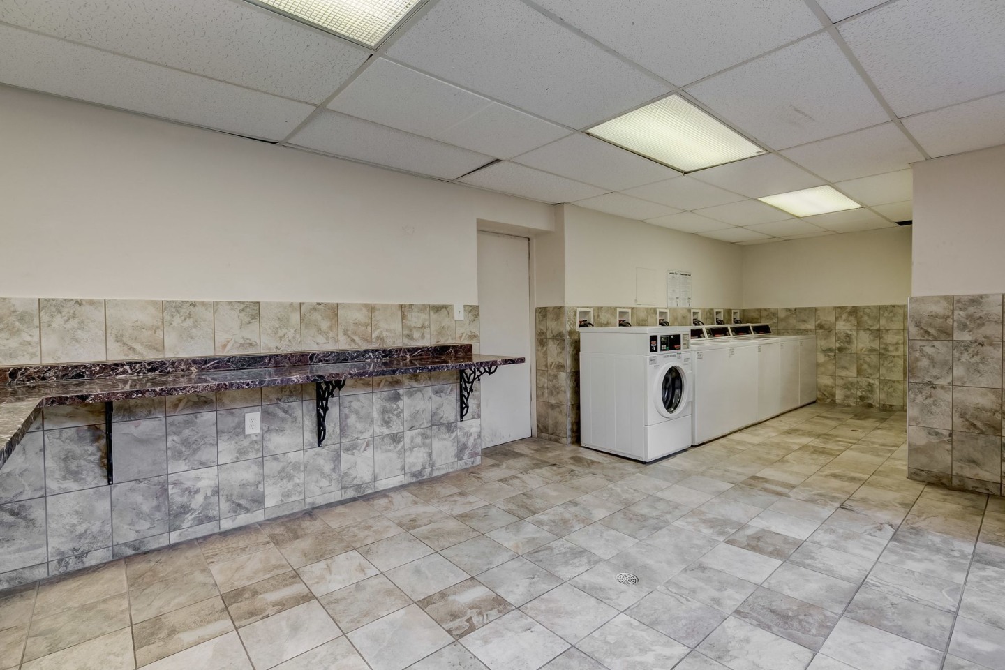 Loch Raven Village Apartments Image 37