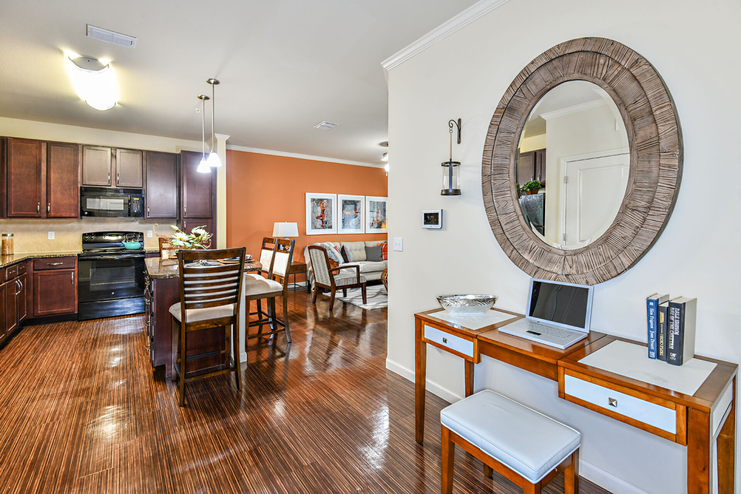 Sanctuary at Eagle Creek Apartments Image 4