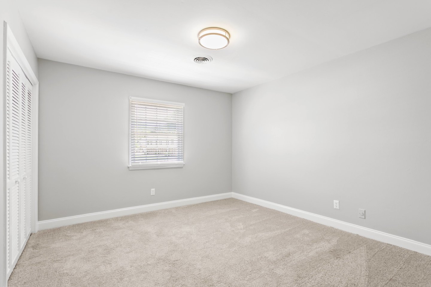 Meadowview Apartments and Townhomes Image 29