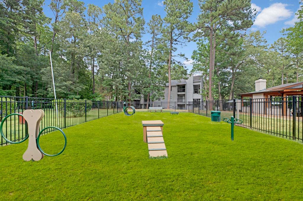 Emerald Place Image 13