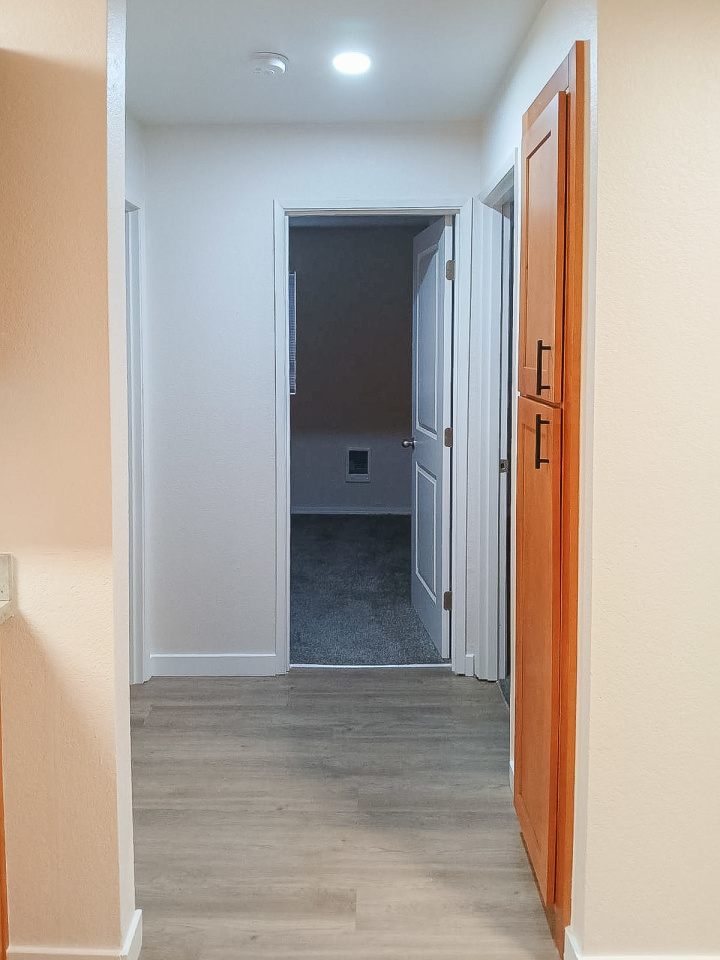 Phoenix Court Apartments Image 24