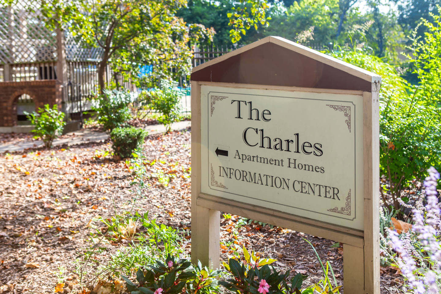 The Charles Image 27