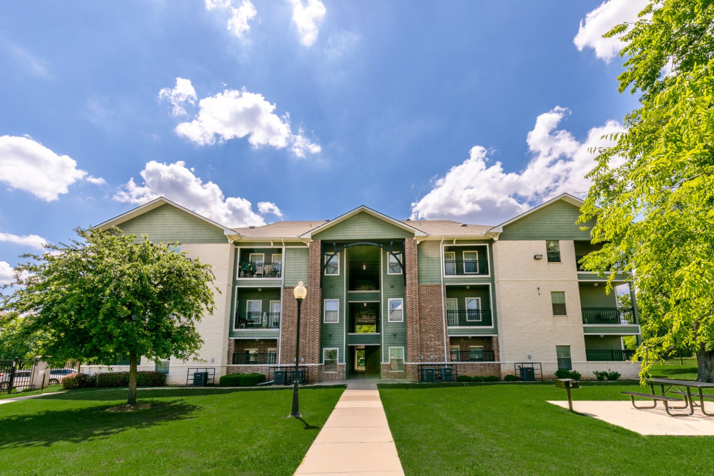 Oak Timbers Senior Housing Image 3