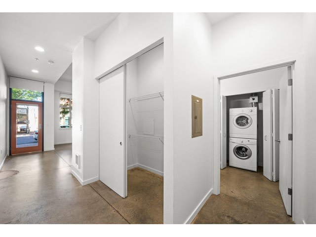 East 12 Lofts Image 12