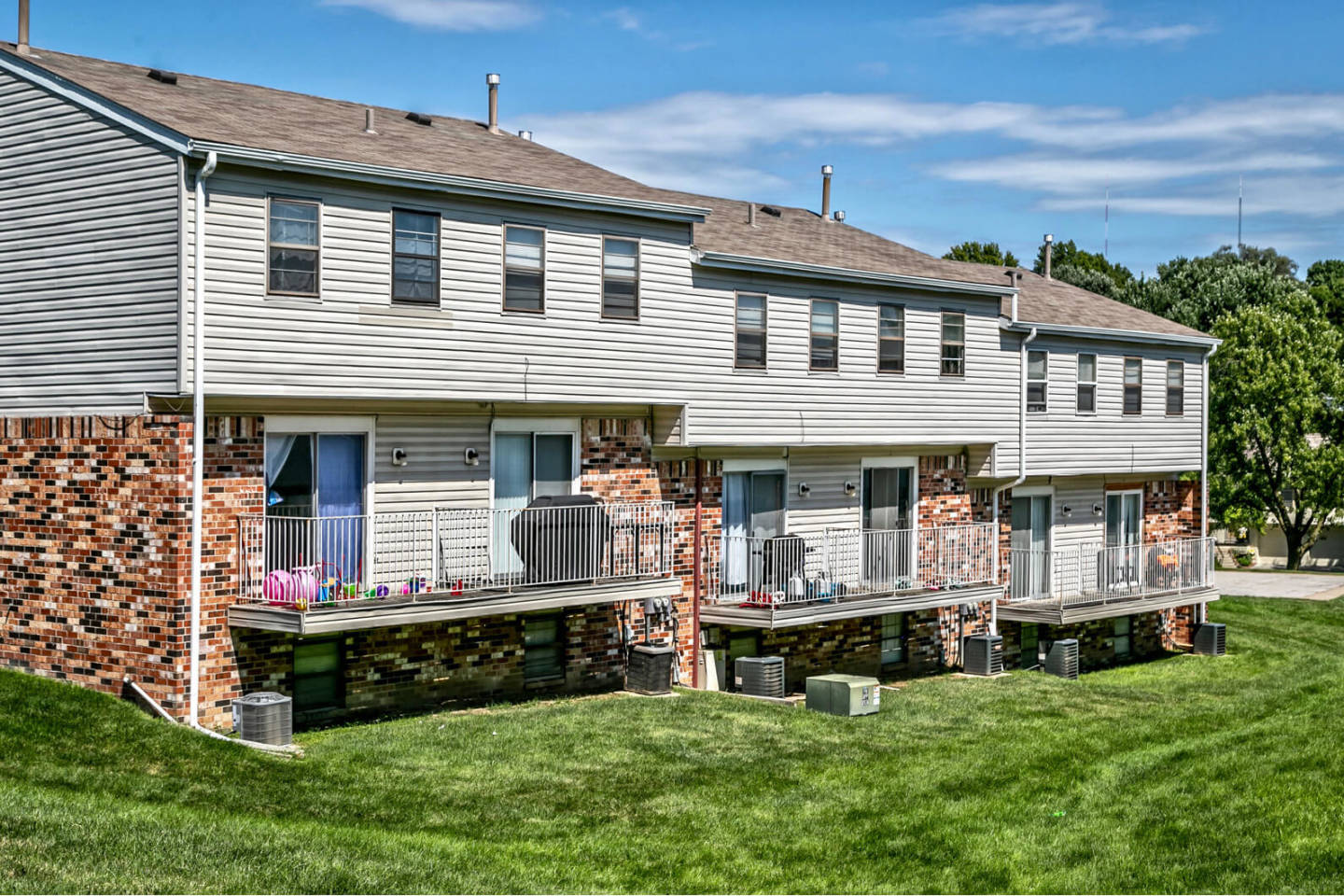 Terrace Garden Townhomes Image 17