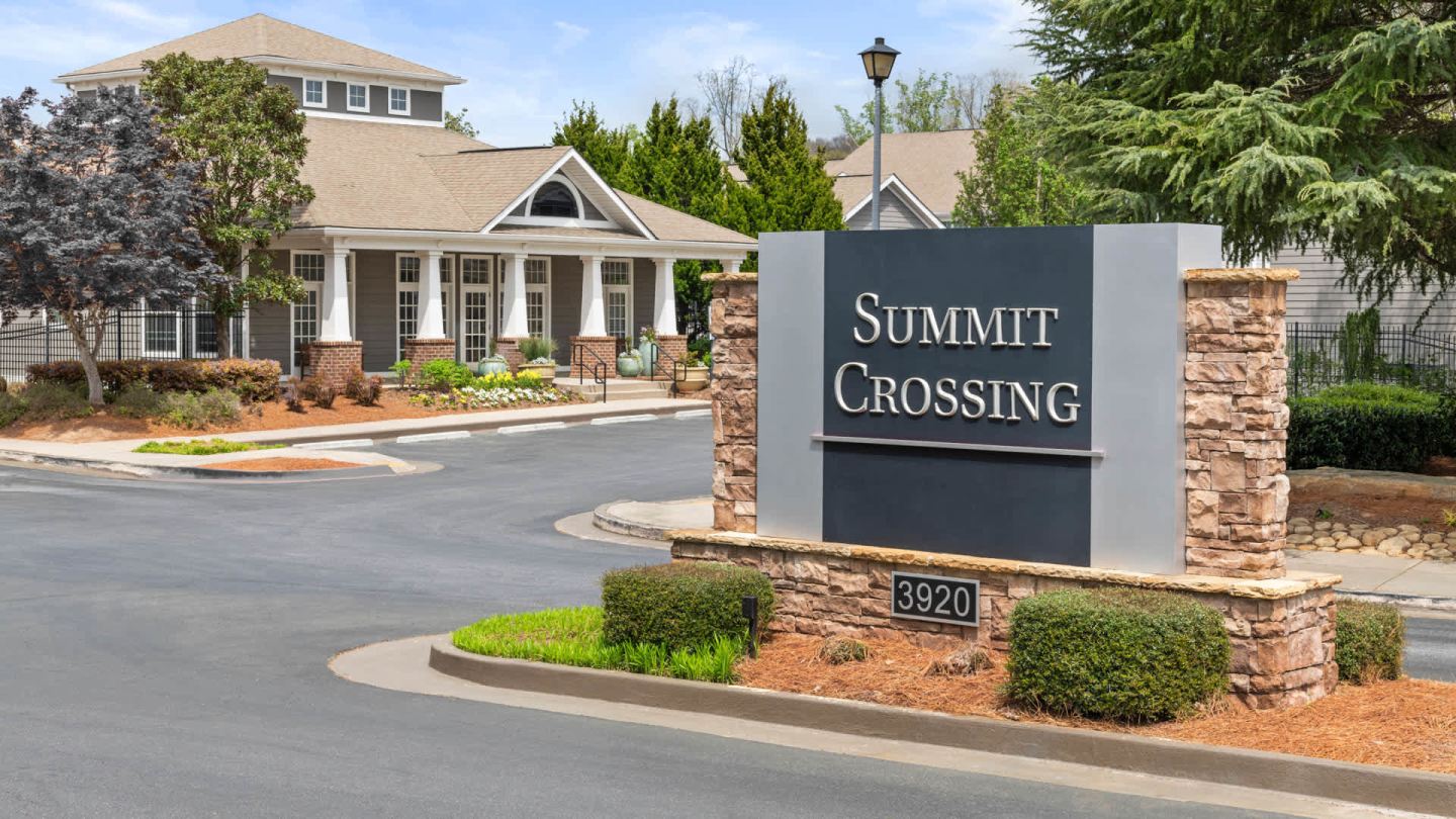 Summit Crossing Image 1
