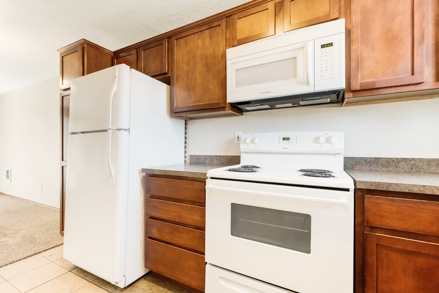 Townhouse Village Apartments Image 8