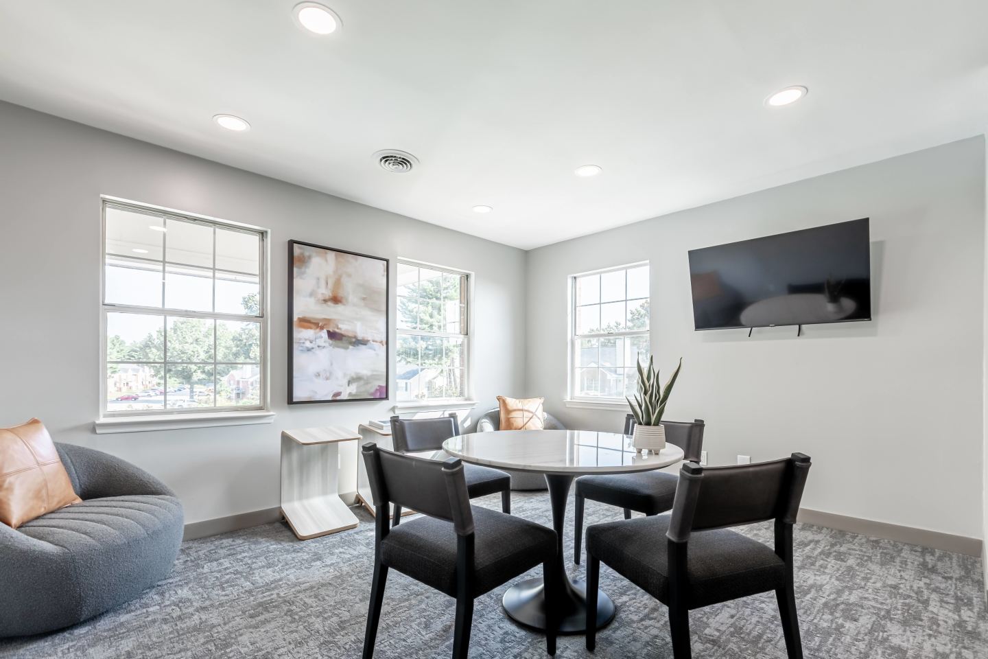 Littlestone Apartments Image 4