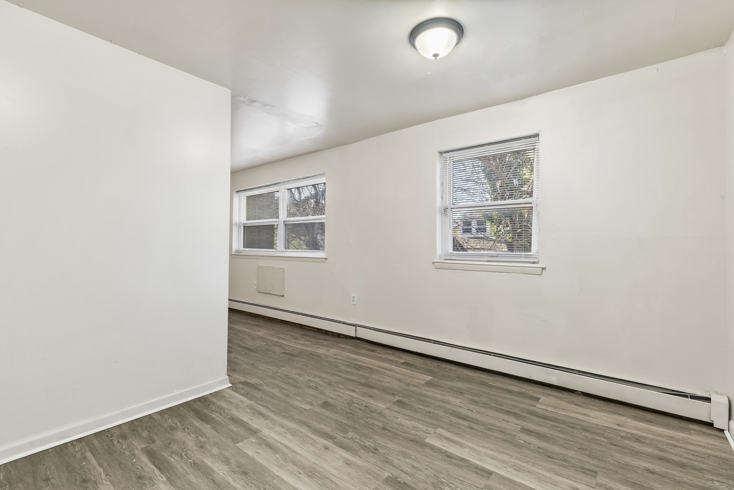 Spencer Place Apartments Image 8