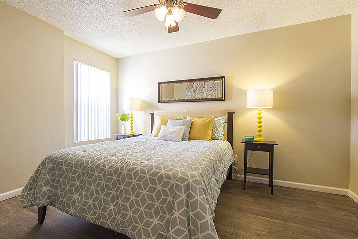 Coral Point Apartments Image 12