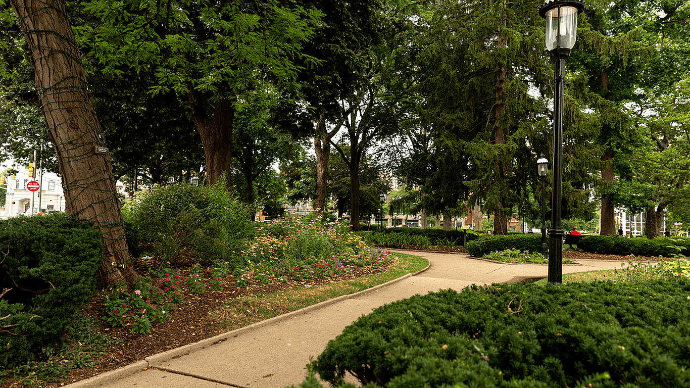30 Court Image 57
