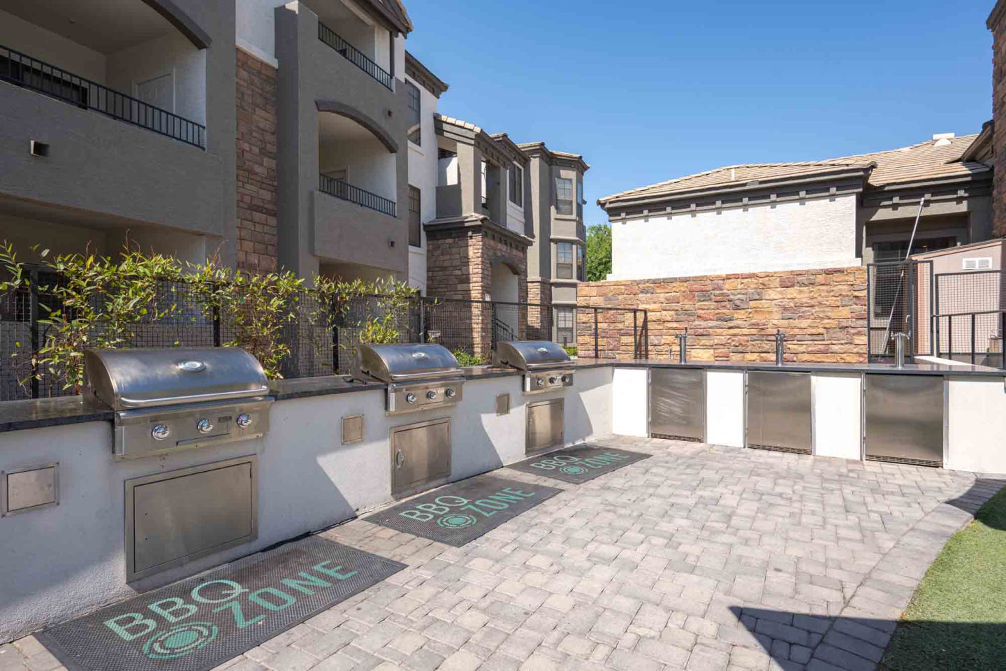 Zone Apartments Image 4