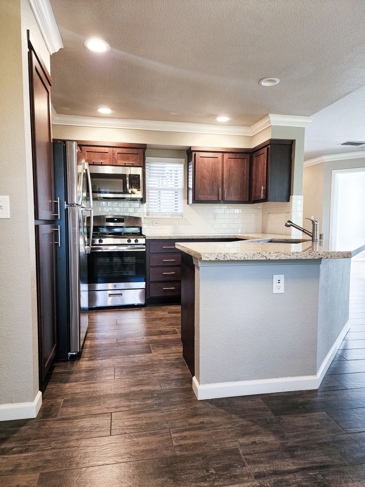Lake Forest Image 22