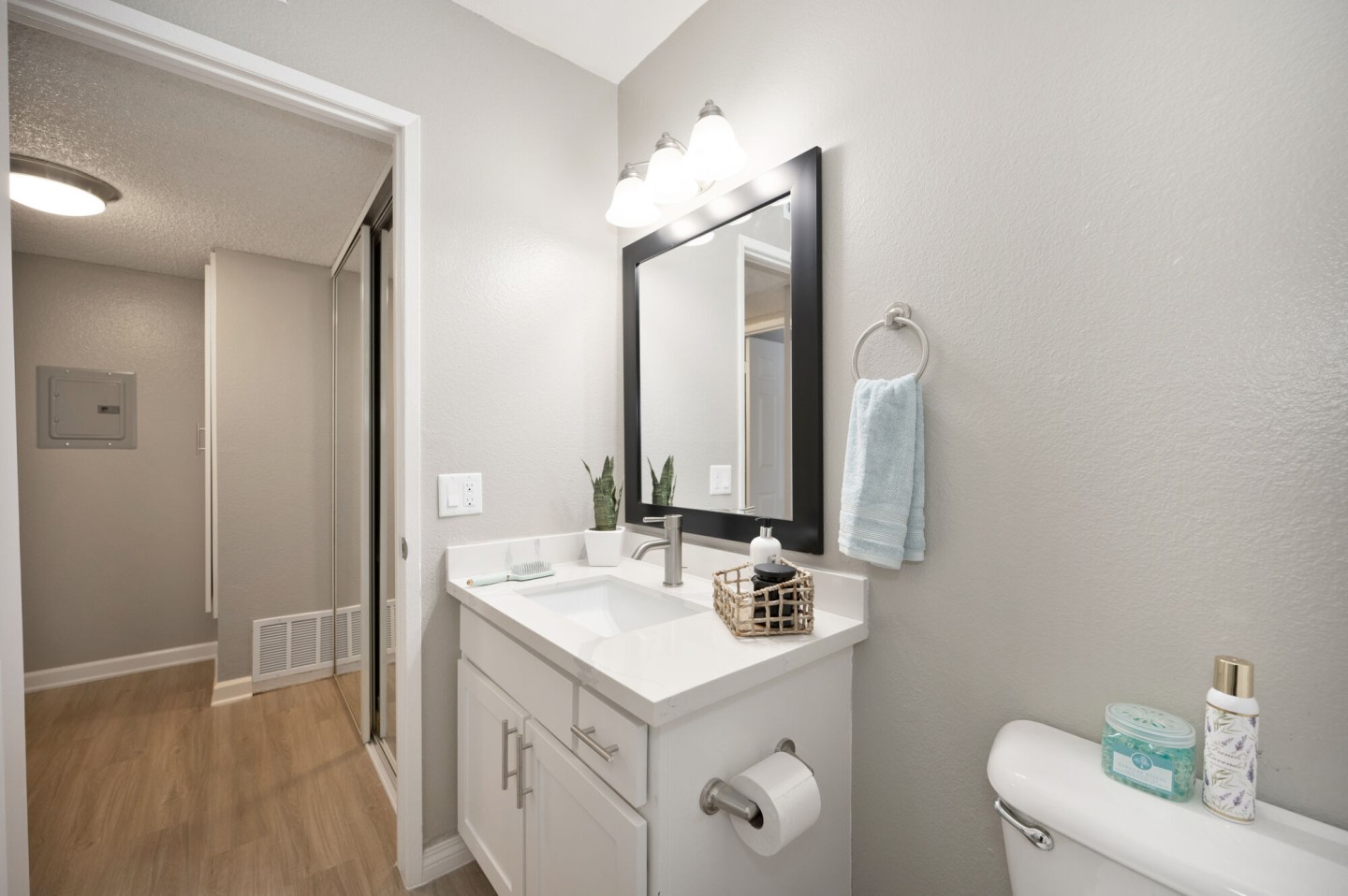 Pinewood Apartments Image 35