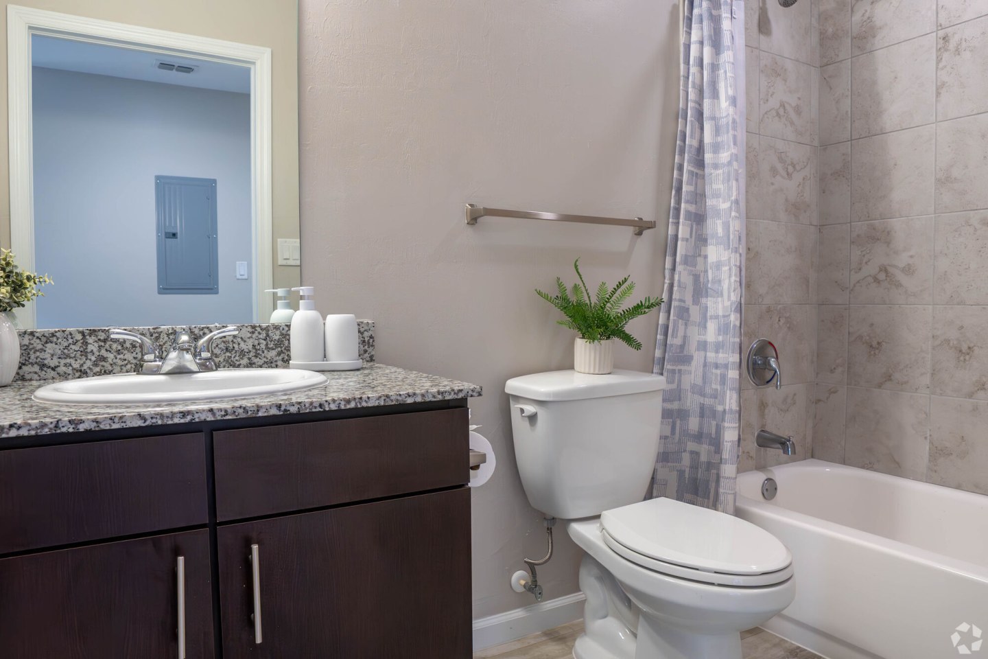 Estero Oaks Image 15